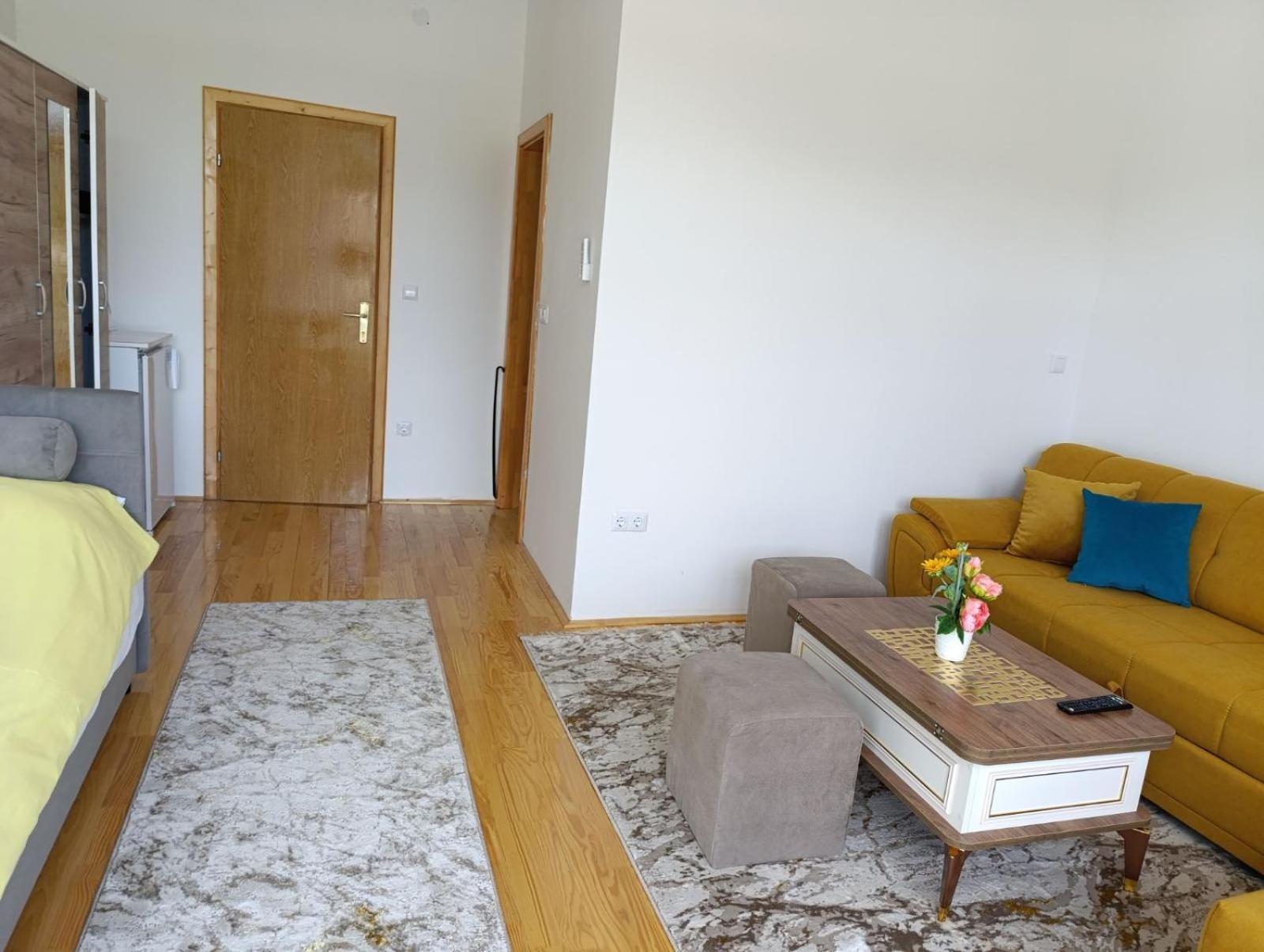 Helena Apartment