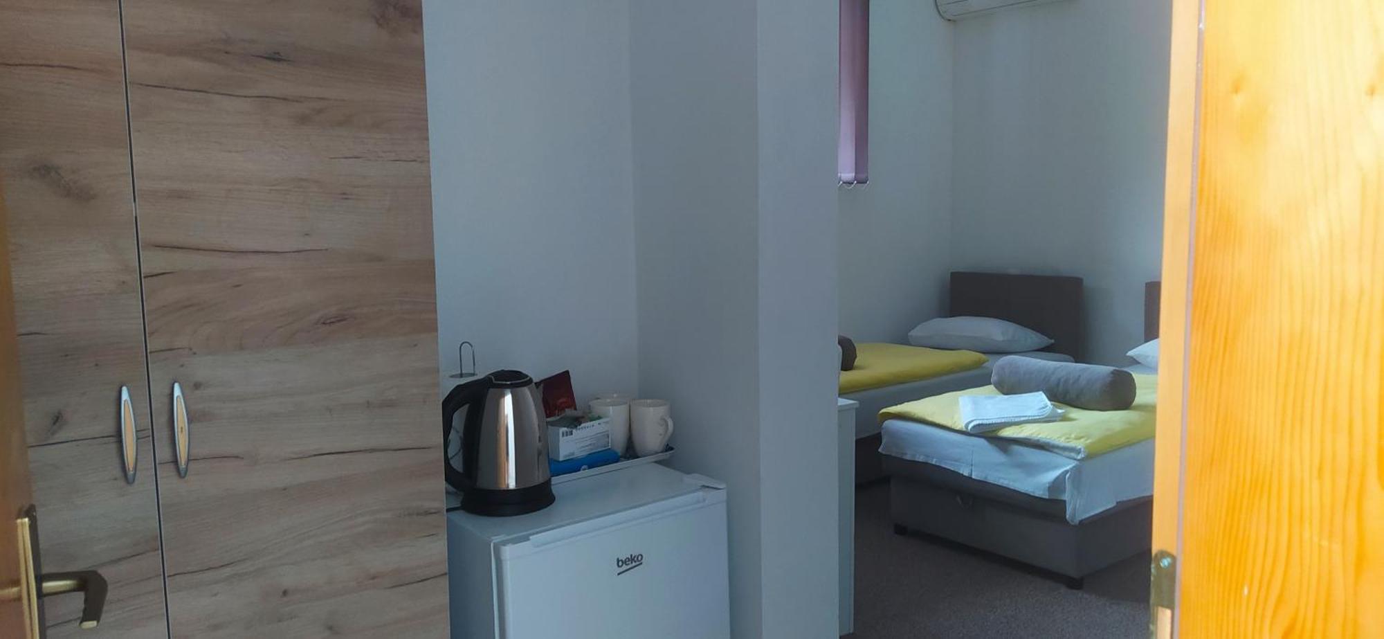 Helena Apartment *